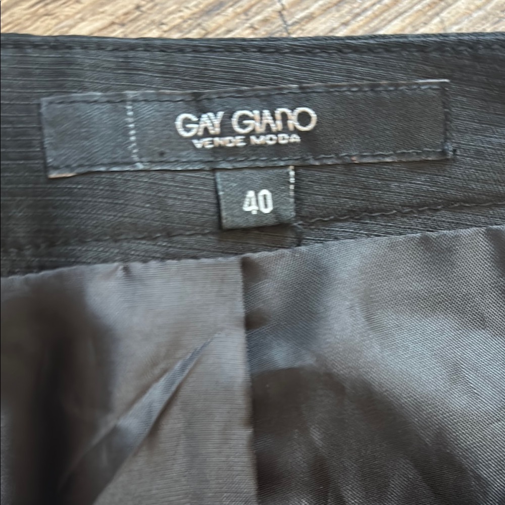 Classic Black Women's Skirt - Picture 3 of 12